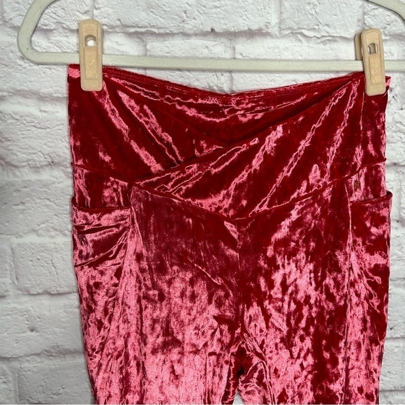 NWT Fabletics High Waisted Crushed Velour Crossover Leggings - Picture 7 of 16